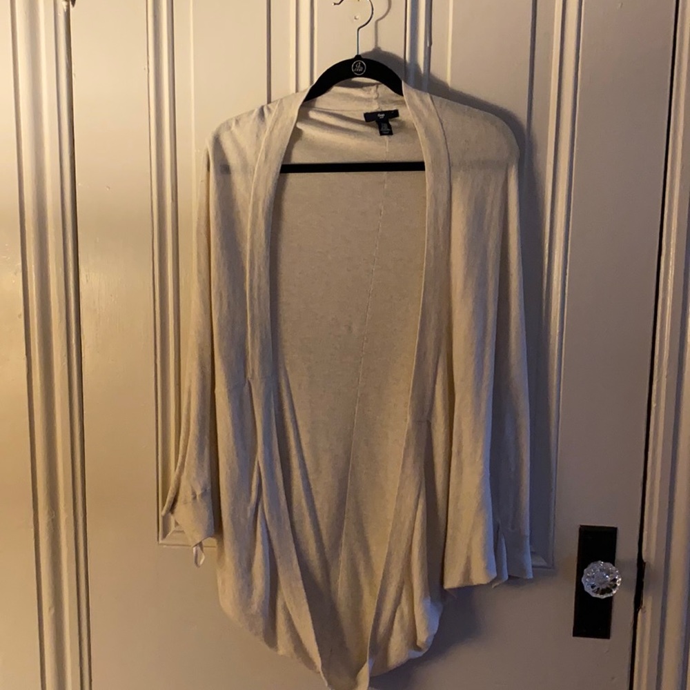 Gap cream sweater